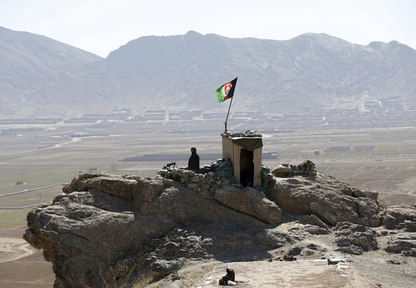 ▲▼阿富汗政府軍駐守的一處檢查哨。（圖／路透）