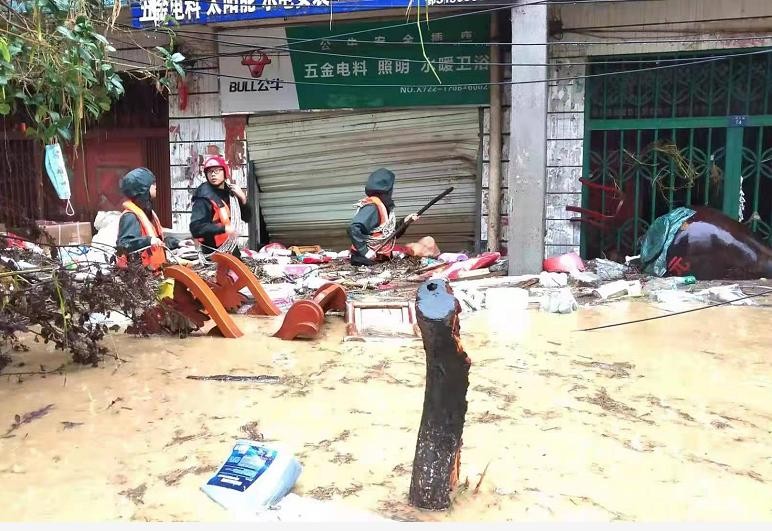 ▲湖北隨州柳林鎮暴雨成災。（圖／翻攝澎湃新聞）