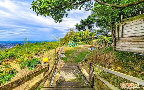 ▲▼308高地龍船山莊土雞城。（圖／饗食客棧。淘氣猴vs肥獅子の旅食天堂授權提供，下同，請勿隨意翻攝以免侵權）