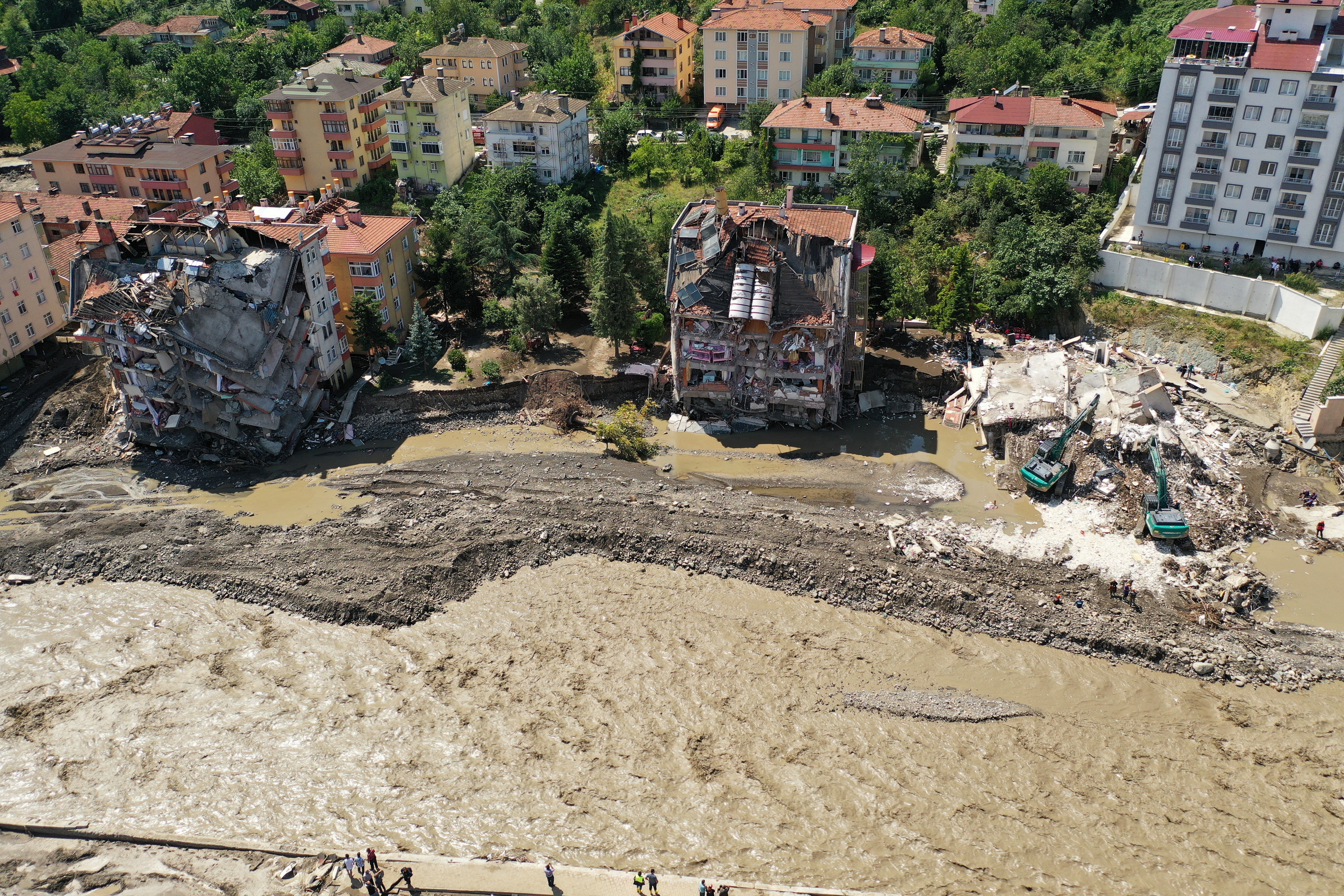 ▲▼ 土耳其北部黑海沿岸地區遭受洪災，至少57人死亡。（圖／路透）
