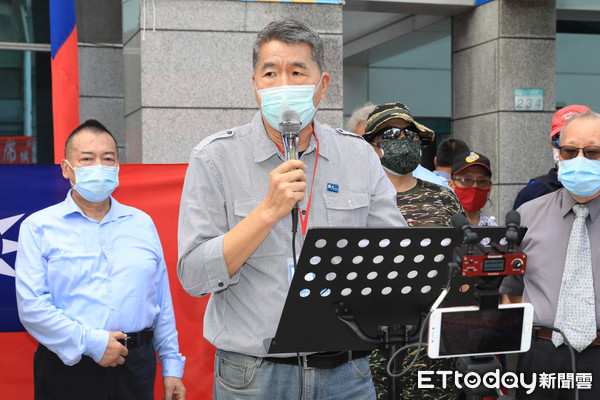 ▲▼ 張亞中登記參選國民黨主席。（圖／記者黃克翔攝）