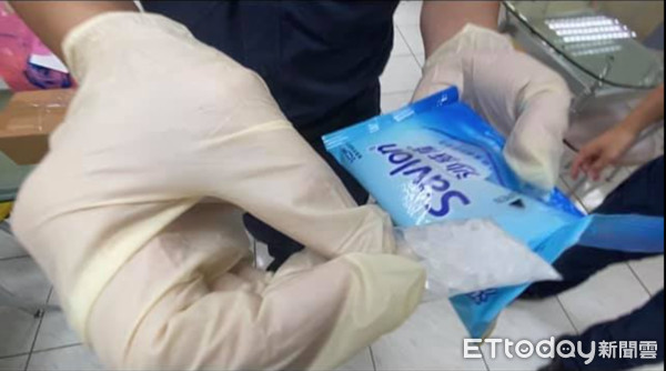 ▲▼集中檢疫所親友送毒。（圖／翻攝王必勝臉書）