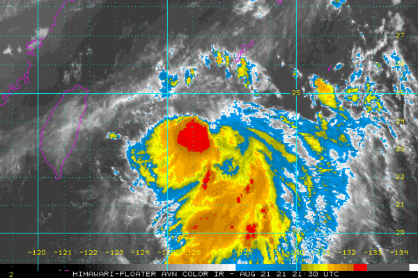 天氣圖。（圖／翻攝tropicaltidbits）