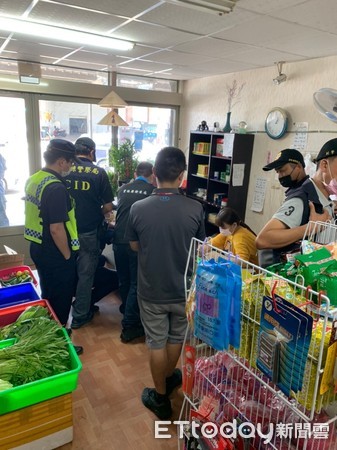 ▲雲林警方針對39處可能流通問題肉製品地點查察，若發現疑有非洲豬瘟走私案相關肉製品，將會呈報食安平台，並配合專責檢察官指示進一步調查。 （圖／記者蔡佩旻翻攝）