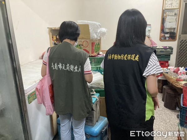 ▲防堵非洲豬瘟病毒擴散，台南市政府持續豬牛肉原料原產地查核抽驗。（圖／記者林悅翻攝，下同）　