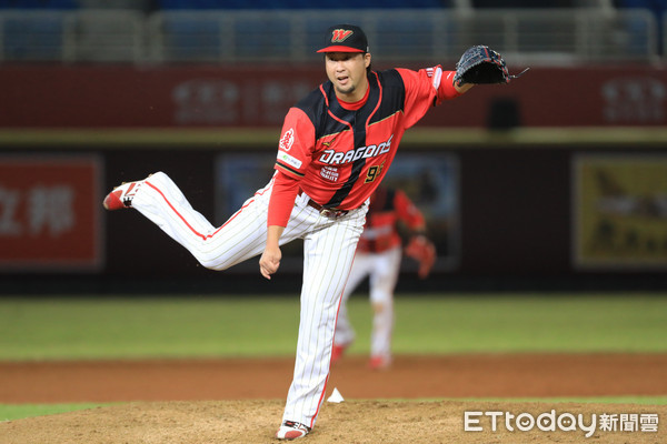 ▲▼中職味全對桃猿-田澤純一。（圖／記者黃克翔攝）