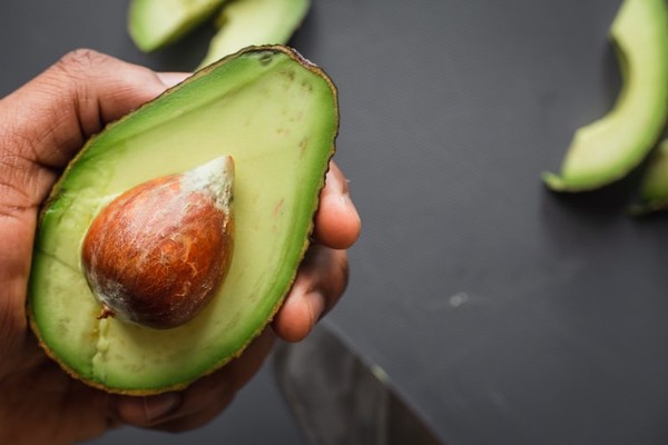 ▲模特兒激推美肌食物。（圖／Unsplash、Pexels）