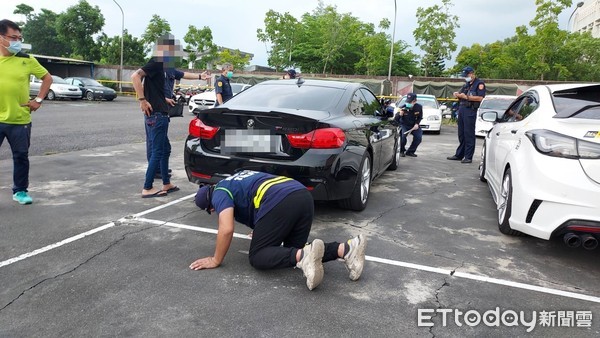 ▲台南市警新營分局等查獲涉嫌街頭玩命競速的涉案車輛，將徐姓男子等14人依公共危險等罪嫌送辦。（圖／記者林悅翻攝，下同）