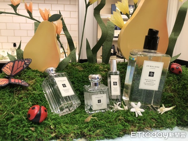 ▲▼Jo Malone 英國梨與小蒼蘭10周年版          。（圖／記者曾怡嘉攝）