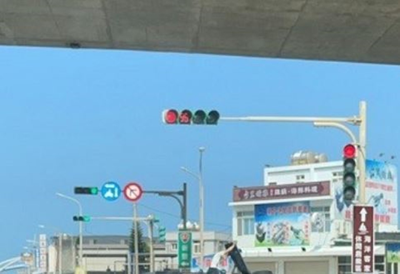 ▲▼為何台灣紅綠燈有秒數？網揭密：沒數字台灣人會闖。（圖／資料照片）