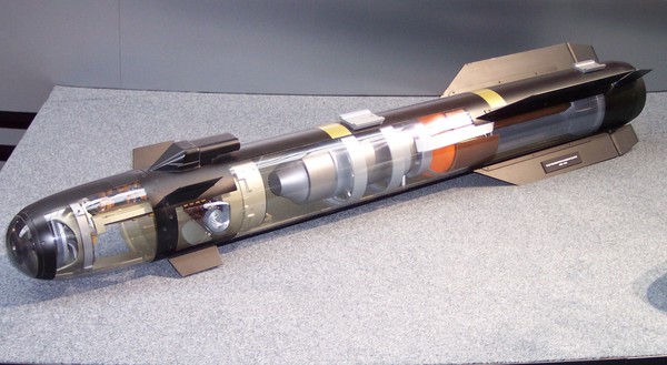 ▲▼忍者飛彈，地獄火AGM-114R9X，R9X。（圖／取自Wikimedia Commons） 