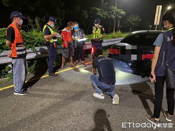 ▲防制改裝車危駕噪音 嘉縣警聯合監理環保擴大取締 。（圖／記者翁伊森翻攝）