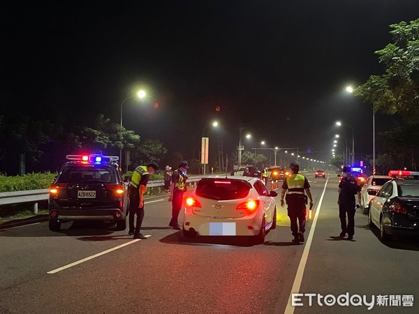 ▲防制改裝車危駕噪音 嘉縣警聯合監理環保擴大取締 。（圖／記者翁伊森翻攝）