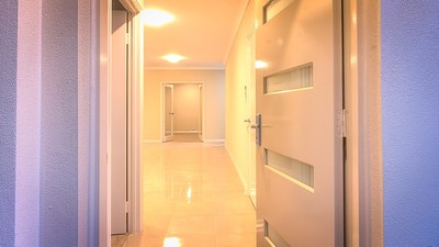 租客控無故斷電！提告求償6.74萬　房東「住在同一棟」喊冤