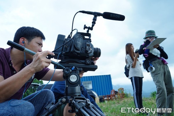 ▲WE愛2020年主題訂製片由台灣導演林信良及大陸導演傅藝超「雲」合作完成。（圖／主辦單位提供）