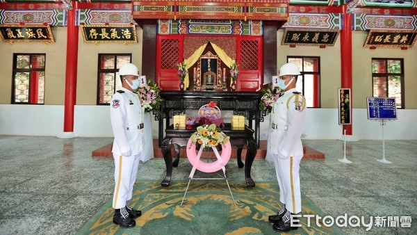 ▲基隆中正公園忠烈祠秋祭國殤大典 林右昌向先賢烈士致敬。（圖／記者郭世賢翻攝）