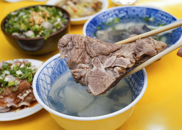 ▲▼阿義魯肉飯。（圖／跳躍的宅男授權提供，下同，請勿隨意翻攝以免侵權）