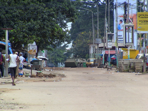 ▲▼西非國家幾內亞驚爆政變，特種部隊出現在首都柯那基里（Conakry）。（圖／路透）