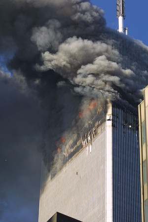 ▲▼美國世貿雙子星於2011年9月11日遭遇恐怖攻擊，雙雙倒塌。（圖／達志影像／美聯社）