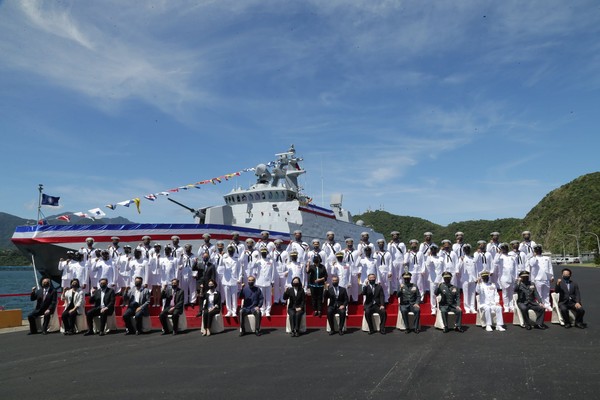 ▲▼總統蔡英文主持塔江軍艦成軍典禮。（圖／林淑芬臉書）