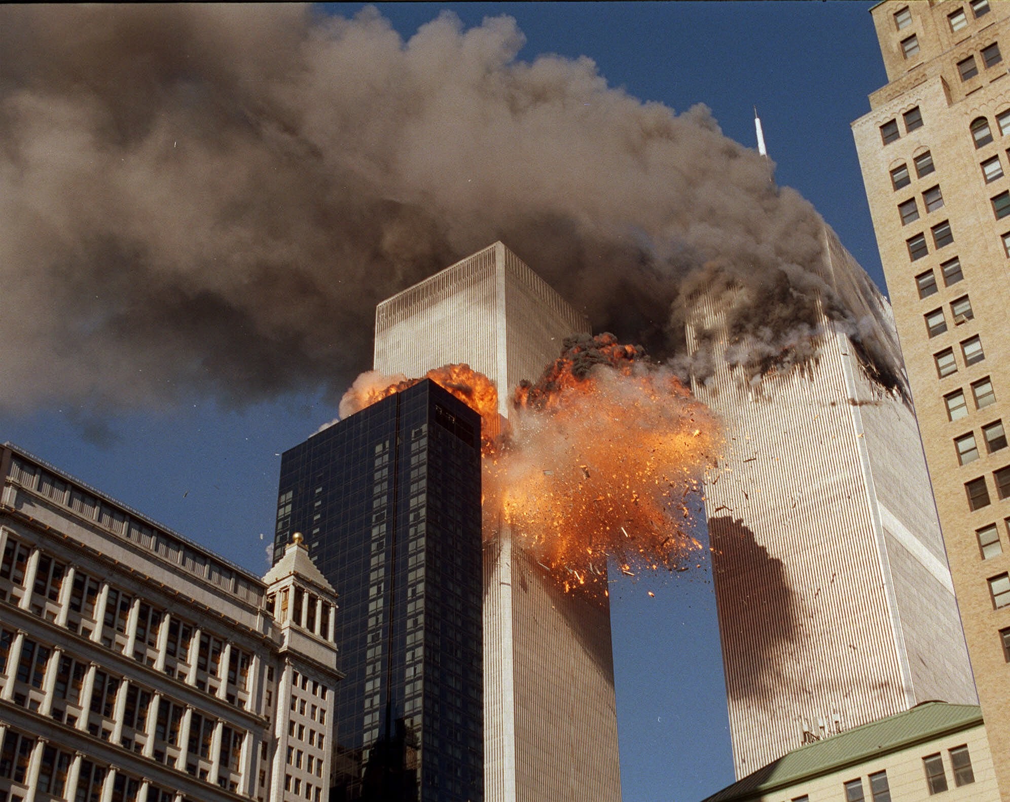 ▲▼美國紐約世貿中心2001年9月11日遭恐怖分子挾機撞擊。（圖／達志影像／美聯社）