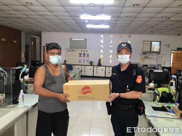 ▲台南市警四分局安平所警方迅速破獲安平西㡣殿香油錢竊案，查獲涉案竊嫌王姓男子依法送辦。（圖／記者林悅翻攝，下同）