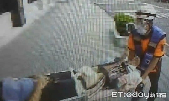 ▲林姓男子因懷疑胞妹長期在食物「加料」害他，憤持西瓜刀衝胞妹家砍她雙腿，被台南市警三分局警方逮捕，深入偵辦釐清案情中。（圖／記者林悅翻攝，下同）