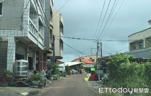 ▲林姓男子因懷疑胞妹長期在食物「加料」害他，憤持西瓜刀衝胞妹家砍她雙腿，被台南市警三分局警方逮捕，深入偵辦釐清案情中。（圖／記者林悅翻攝，下同）
