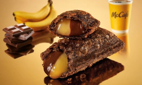 ▲▼▲▼麥當勞首度推全新香蕉巧克力「雙餡派」、2款松露蕈菇堡限期回歸。（圖／台灣麥當勞提供）