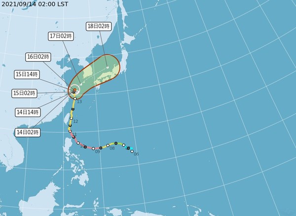 ▲▼就是不登陸！璨樹颱風路徑離奇，引發網友熱議。（圖／翻攝台灣颱風論壇｜天氣特急）