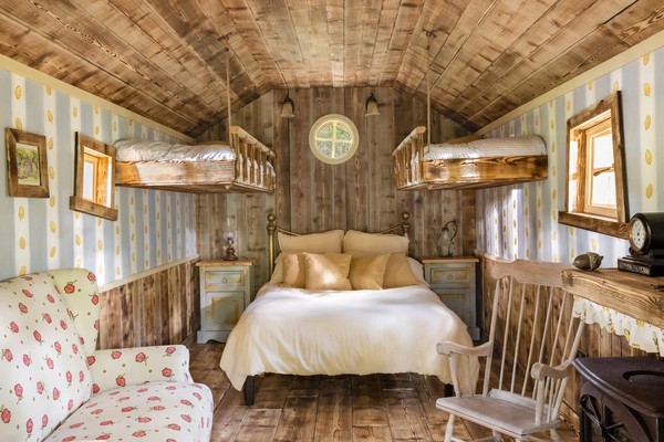 ▲▼迪士尼和旅宿平台Airbnb合作推出「Bearbnb」套房。（圖／翻攝自Airbnb）