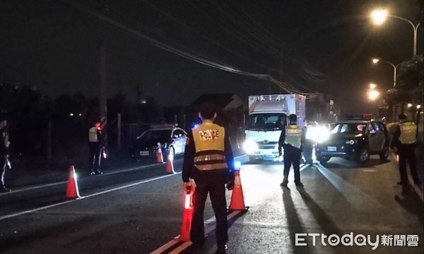 ▲屏東縣警局於中秋連假加強酒駕等違規取締勤務            。（圖／記者陳崑福翻攝，以下同）