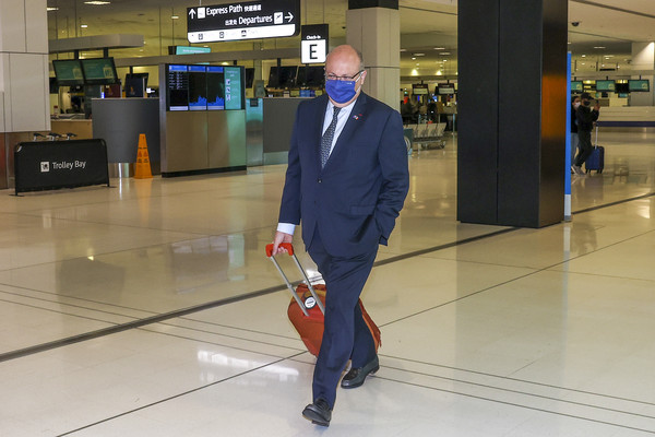 ▲▼法國駐澳洲大使已在18日抵達雪梨機場。（圖／達志影像／美聯社）