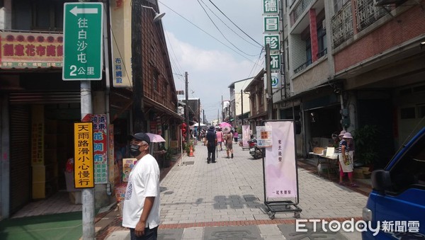 ▲中秋連假第2天，台南多處觀光景點一早就出現觀光人潮及車潮。（圖／記者林悅翻攝，下同）