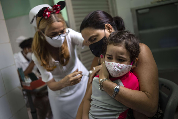 ▲▼古巴9月開始為2歲以上兒童接種新冠疫苗。（圖／達志影像／美聯社）