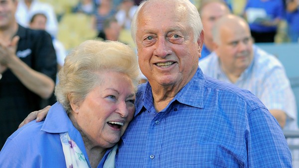 ▲ 前道奇名人堂總教練拉索達（Tommy Lasorda）遺孀辭世。（圖／達志影像／美聯社）