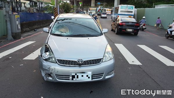 ▲▼車禍。（圖／記者陳雕文翻攝）