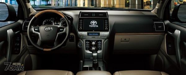 2022 年式 Toyota Land Cruiser Prado