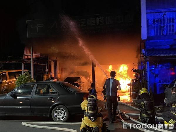 ▲▼高雄苓雅汽車修理廠火警。（圖／記者吳奕靖翻攝）