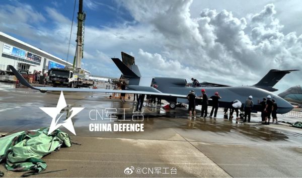 ▲▼「中國版全球鷹」無偵-9「翔龍」大型偵查無人機首次公開亮相。（圖／翻攝自微博@CN軍工台）