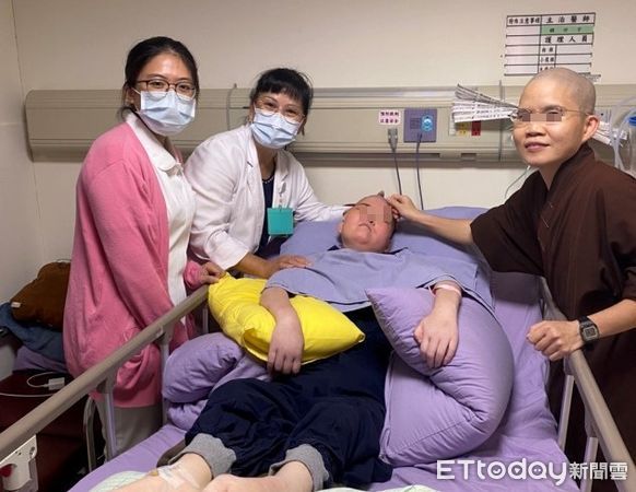 ▲埔榮安寧病房陪伴罹癌病患走上人生最後旅程情形。（圖／資料照片，台中榮總埔里分院提供，下同）