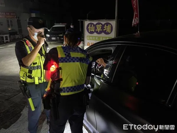 ▲改裝汽機車引擎聲，讓山區民眾十分困擾，台南市警白河分局10月1日淩晨起不定時、不定點且密集實施路檢，首日計通報噪音車8部、舉發車輛改裝2件、無照1件。（圖／記者林悅翻攝，下同）