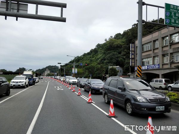 ▲▼公路總局預估國慶連假蘇花車潮高峰為8日，車潮將高達1,7萬輛/日。（示意圖／記者游芳男攝，下同）