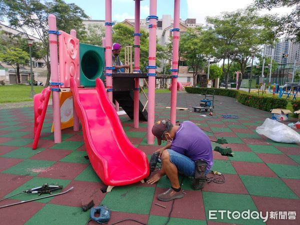 ▲台南市政府工務局，預計今年底可改善138座公園的遊具，以符合安全規範。（圖／記者林悅翻攝，下同）