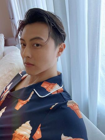 ▲王子客廳裝修。（圖／翻攝自王子臉書）