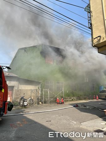 ▲▼      台中火警       。（圖／記者爆料網提供）