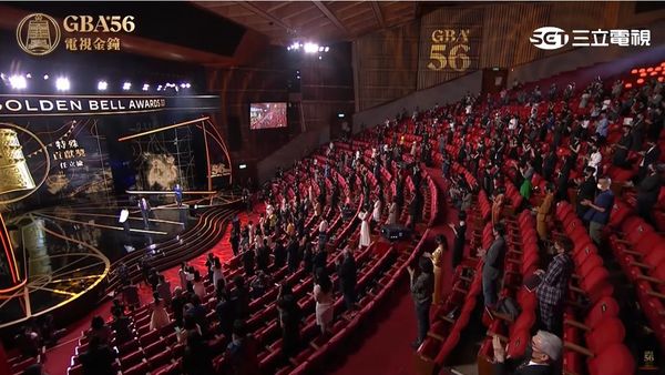 ▲特殊貢獻獎任立渝。（圖／翻攝YouTube／廣播電視金鐘獎 Golden Bell Awards）