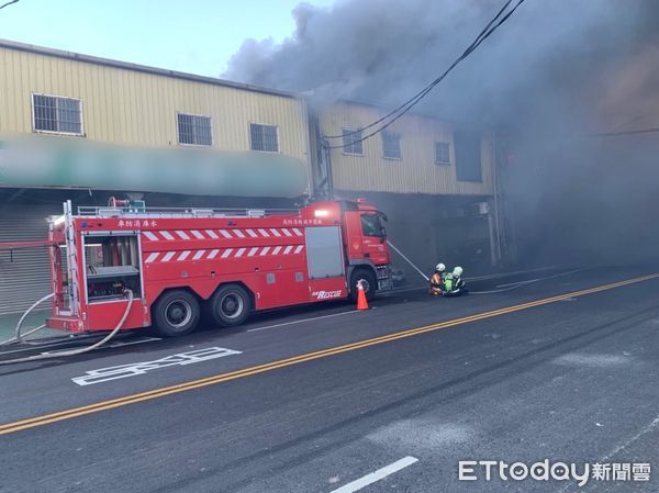 ▲▼桃園蘆竹工廠火警。（圖／桃園市消防局提供）