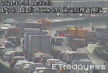 ▲國道車禍。（圖／記者黃孟珍翻攝）