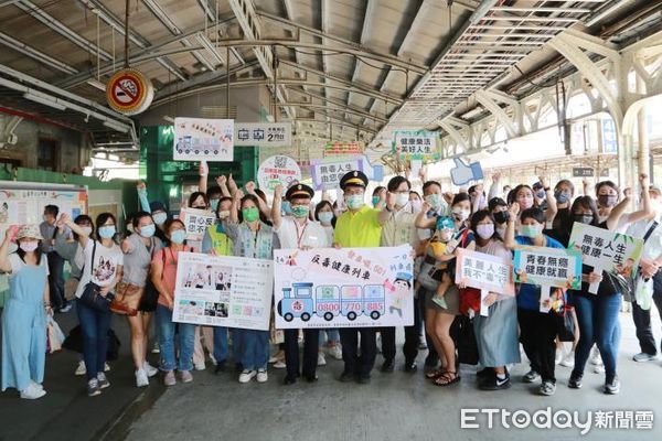 ▲台南市長黃偉哲受邀擔任「一日反毒列車長」，向民眾宣導毒品危害的重要性。（圖／記者林悅翻攝，下同）